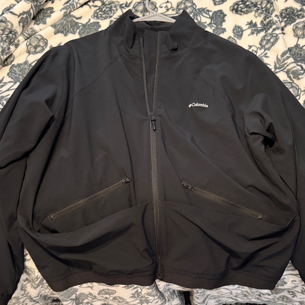 Columbia Black Lightweight Softshell Jacket - image 1